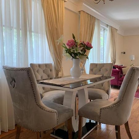 Lovely 3 Bedroom Apartment London Eksteriør bilde