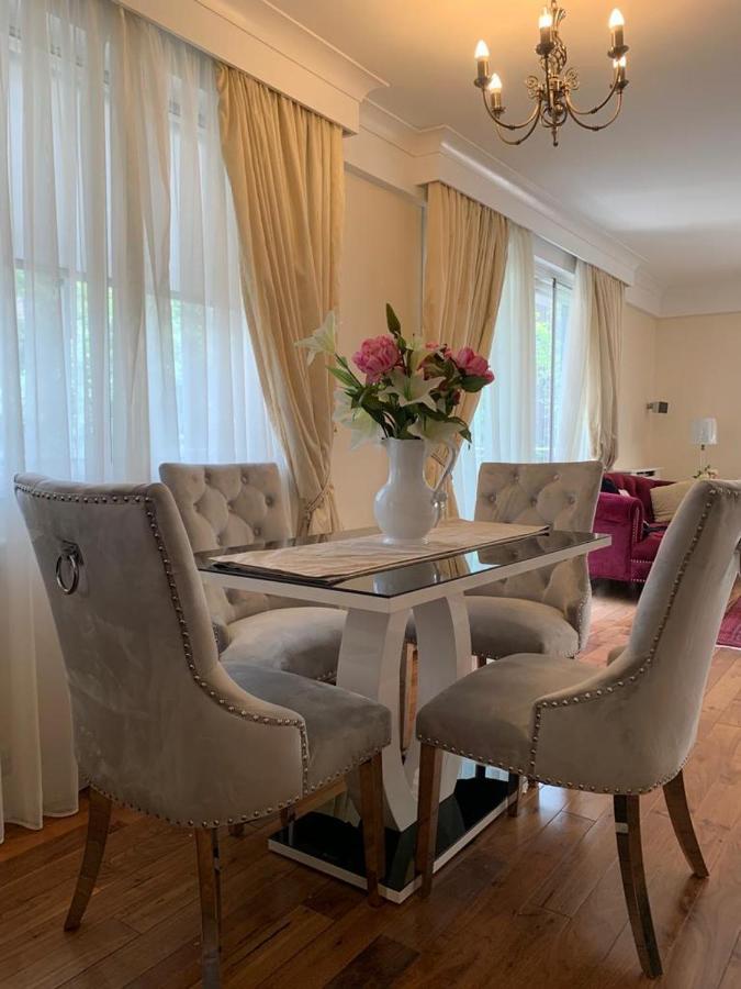 Lovely 3 Bedroom Apartment London Eksteriør bilde